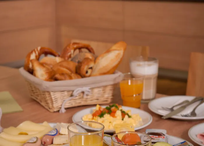 奥格斯堡中央火车站宜必思酒店