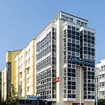 Ibis Hauptbahnhof 2* Augsburgo