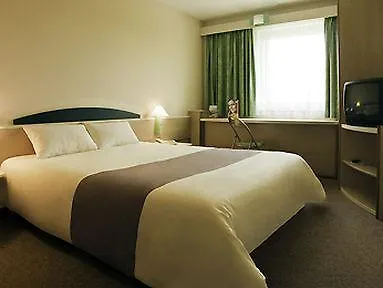 Готель Ibis Hauptbahnhof 2*