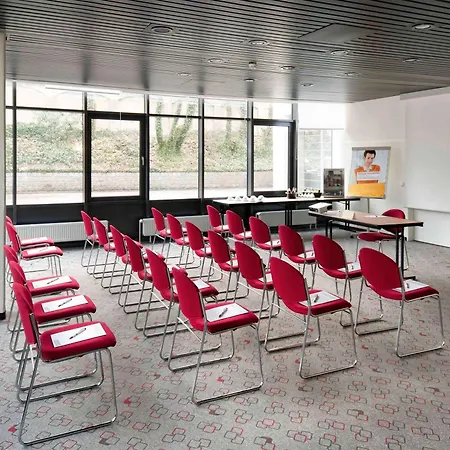 イビス バイム ハウプトバーンホフ ホテル アウグスブルク