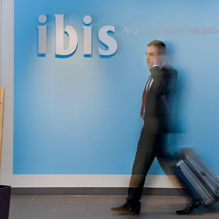 Ibis Hauptbahnhof Готель