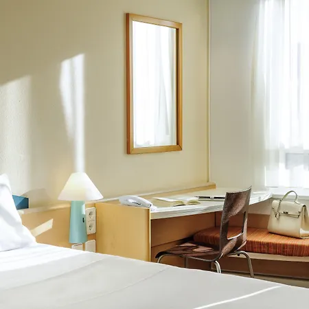 Ibis Hauptbahnhof 2*