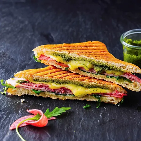 Hotel Ibis Hauptbahnhof 2*