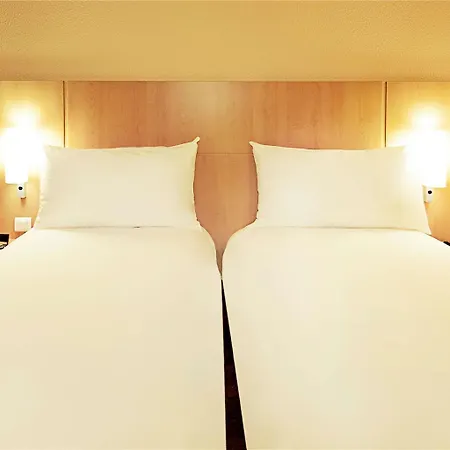 Ibis Hauptbahnhof 2* Аугсбург