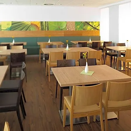 Hotel Ibis Hauptbahnhof Augusta