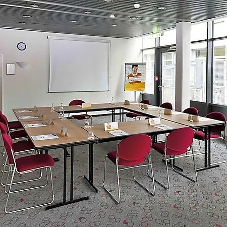 Ibis Hauptbahnhof Szálloda Augsburg