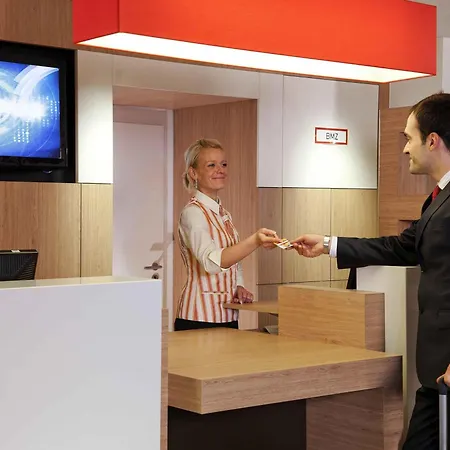 Ibis Hauptbahnhof 2*