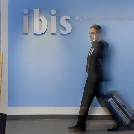 Ibis Hauptbahnhof 2*