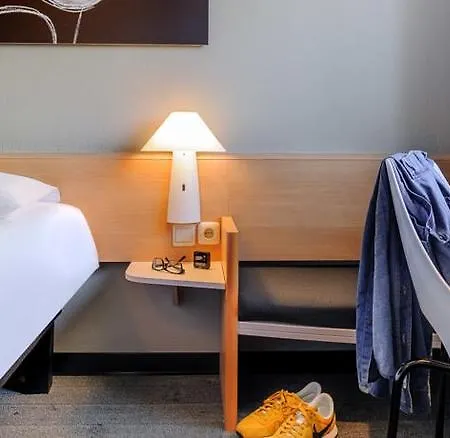 Готель Ibis Hauptbahnhof