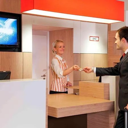 Hotel Ibis Hauptbahnhof 2*