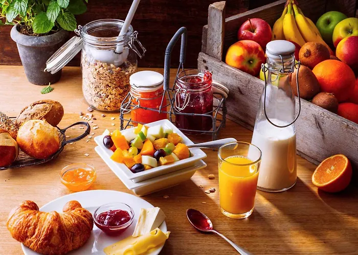 Ibis Hauptbahnhof Hotel 2*