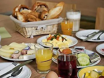 Hotel Ibis Hauptbahnhof 2*